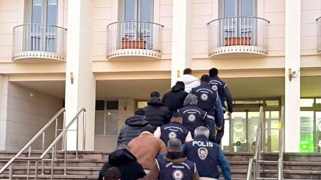 Bodrum'da göçmen kaçakçılığı operasyonunda gözaltına alınan 3 zanlı tutuklandı