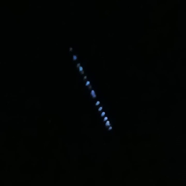 Elon Musk'ın 'Starlink uydu zinciri' Erzincan semalarında görüldü