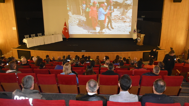 Kemalpaşa'da Afet Müdahale Planı toplantısı yapıldı