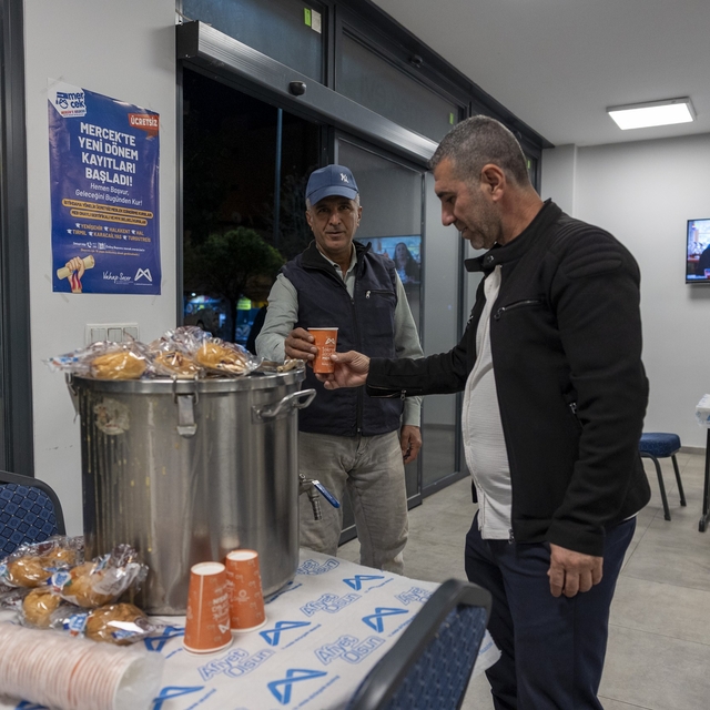 Mersin'de emekçilere ücretsiz çorba