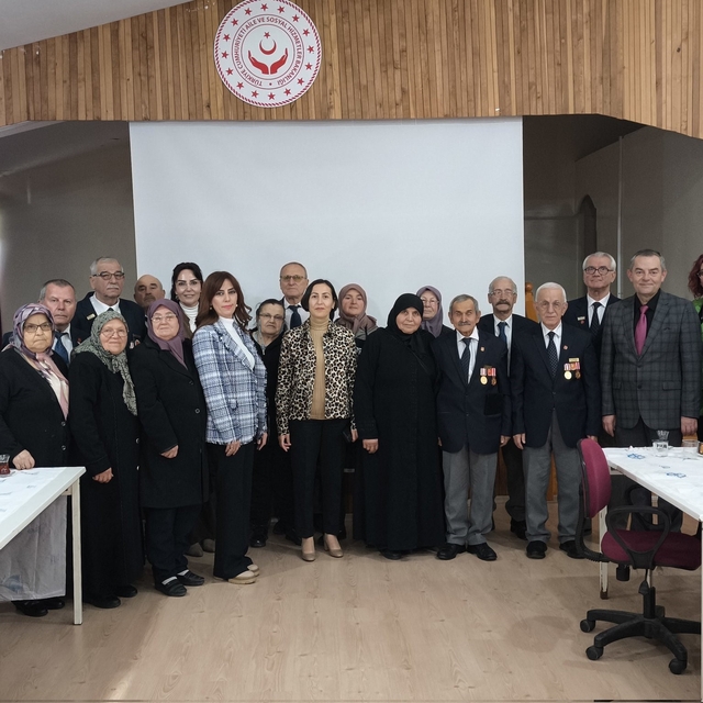 Şehit yakınları ve gaziler için Ebru Sanatı kursu