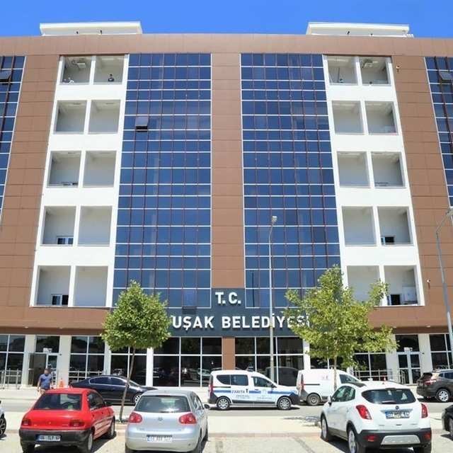 Vergi borcunu ödemeyen Uşak Belediyesi kara listeye girdi
