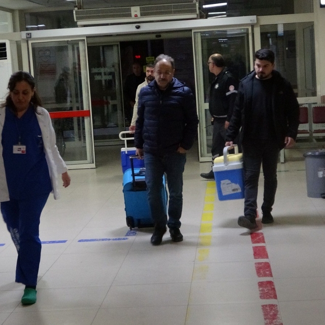 Antalya'da beyin ölümü gerçekleşen 71 yaşındaki hastanın karaciğeri bağışla...