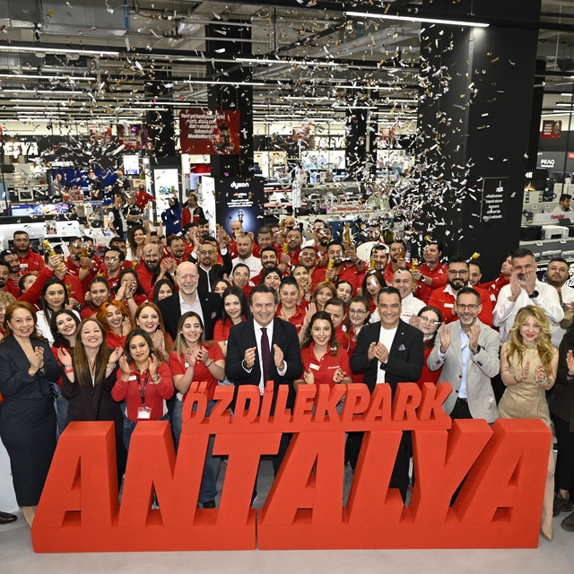 MediaMarkt yılın son mağazasını Antalya'da açtı