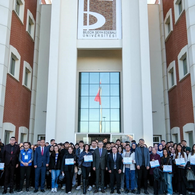 BŞEÜ'de ÜNİDES sertifika töreni