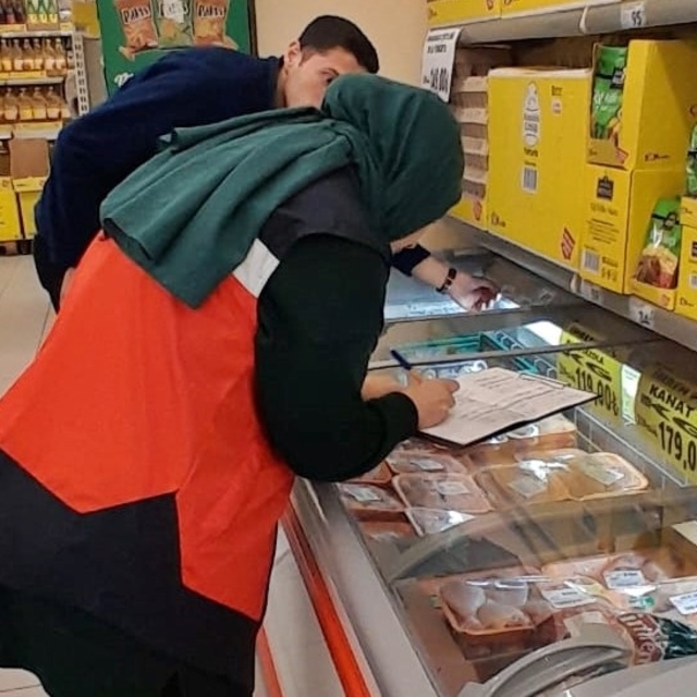 Tavşanlı'da marketlerde fiyat takibi denetimleri sürüyor