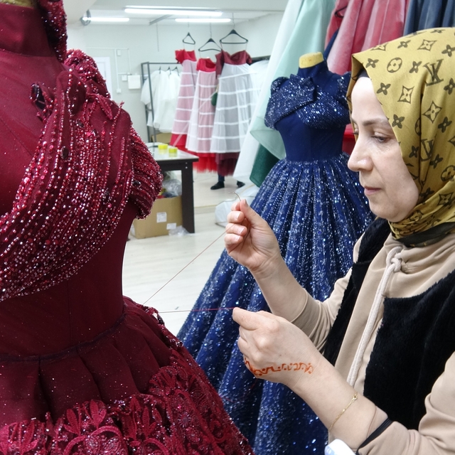 Kiraladığı gelinlik hayatını değiştirdi
Kiraladığı gelinlik ve hurdacıdan a...