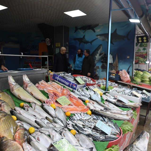 Havaların soğumasıyla birlikte vatandaşların balığa olan rağbeti arttı