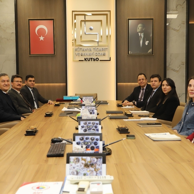 Kütahya'da mesleki eğitimin geliştirilmesine yönelik istişare toplantısı