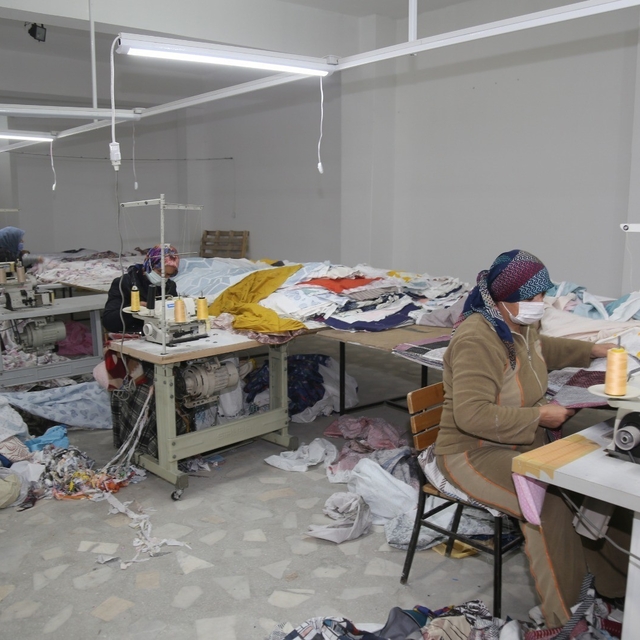 Denizli'de fason sektörü can çekişiyor
Denizli Terziler Odası Başkan Adayı...