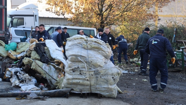 Kartepe'deki sanayi bölgesinden 125 ton atık toplandı