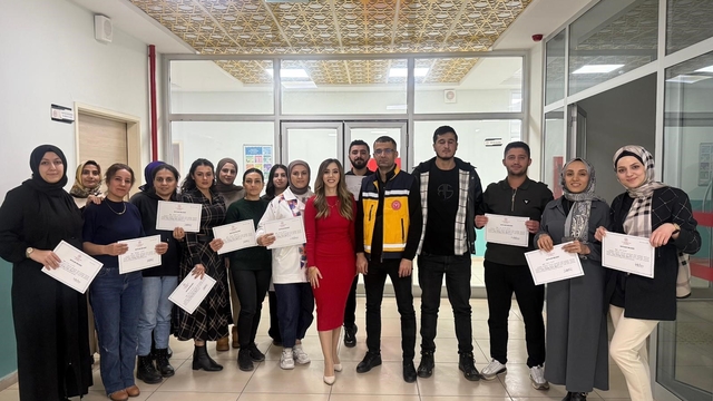 Batman'da ebelere yeni doğan bakımı eğitimi verildi