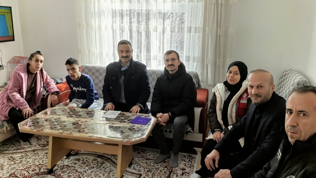 Havza Kaymakamı Ayvat'tan özel gereksinimli bireyler ve ailelerine ziyaret