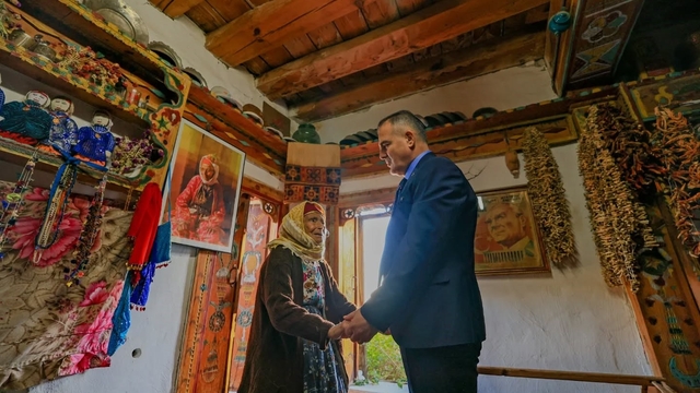 Fatmana 'Ölmeden valiyi görmek istiyorum' dedi, hayali gerçek oldu