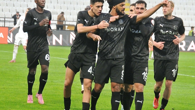 Manisa FK 3'te 3 peşinde