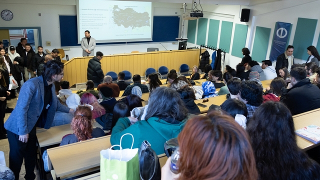 'Toprağın Altından Sofranın Üstüne: Küllüoba'da Ekmeğin Arkeolojisi' başlıklı seminer düzenlendi