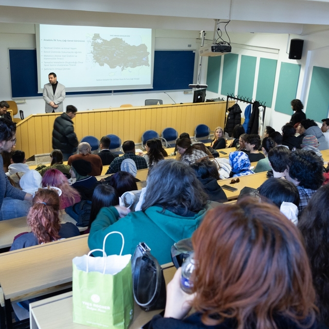 'Toprağın Altından Sofranın Üstüne: Küllüoba'da Ekmeğin Arkeolojisi' başlık...