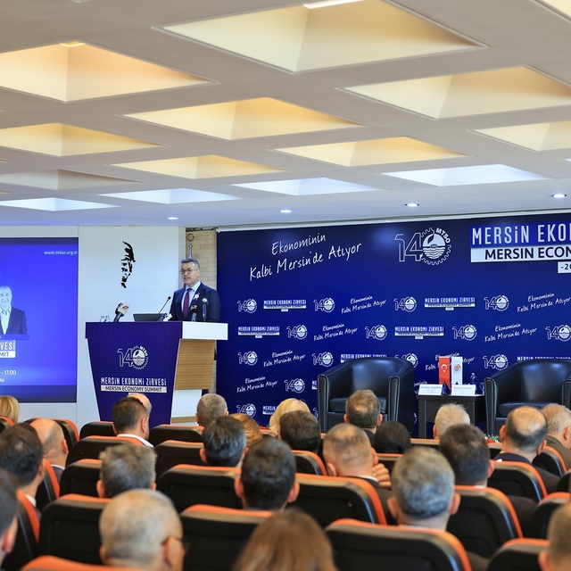 Mersin Ekonomi Zirvesi: 2026, sabır ve yapısal dönüşüm yılı olacak