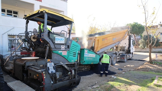 Gebze'de 90 sokakta yol çalışması