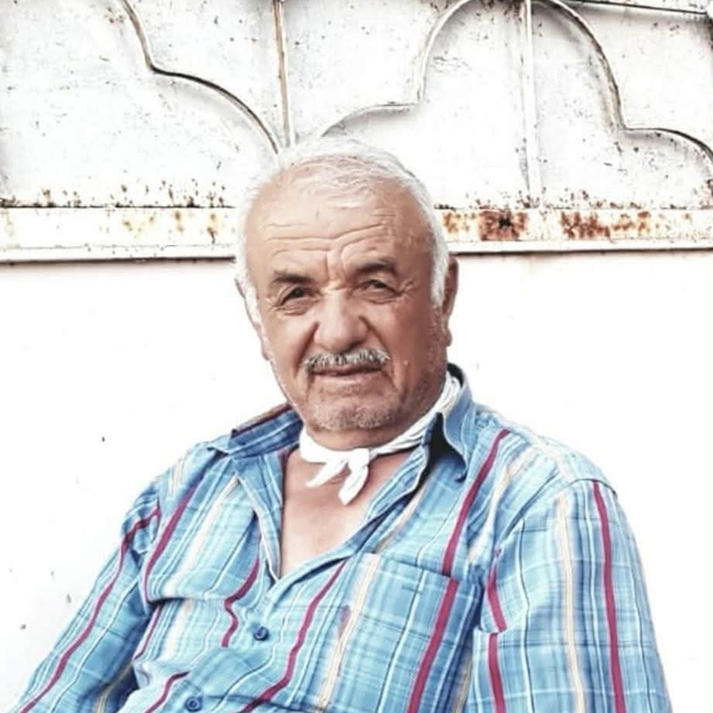 Traktörle tarla sürerken kafasını ağaç dalına çarpıp düşen çiftçi hayatını...