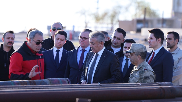 Vali Akkoyun Nusaybin'de muhtarlarla istişare toplantısı düzenledi