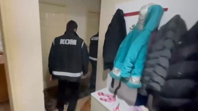 Firari hükümlü, saklandığı elbise dolabında yakalandı