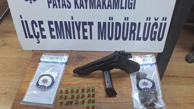 Payas'ta uyuşturucu ele geçirilen araçtaki 3 kişi gözaltına alındı