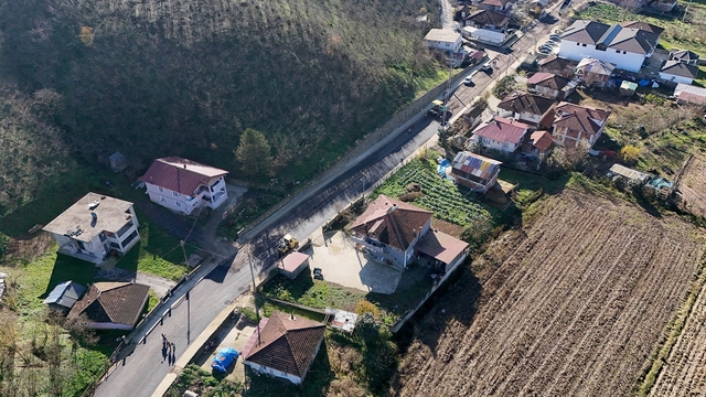 Akyazı'da altyapı bitti, asfalt serimi başladı