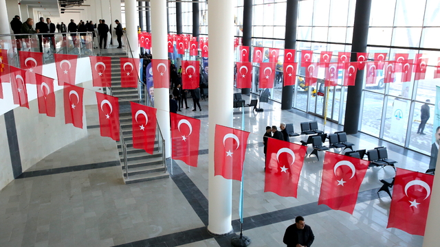 Bitlis Şehirlerarası Otobüs Terminali törenle hizmete alındı