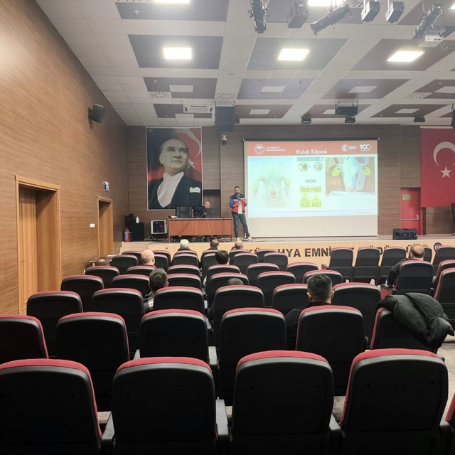 Kütahya emniyet personeline hayvan sevkleri ve yol kontrolleri eğitimi