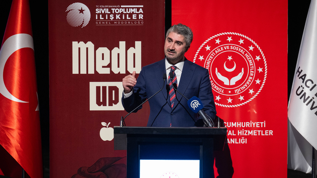 Başkentte "Medd-Up" sahne gösterisi izleyiciyle buluştu