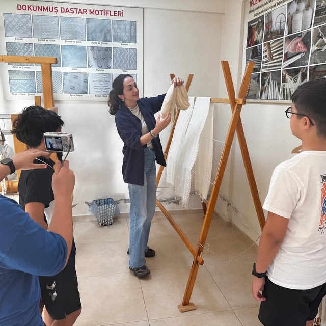 Dastar dokumacılığı, öğrencilerin dijital dokunuşuyla geleceğe taşındı