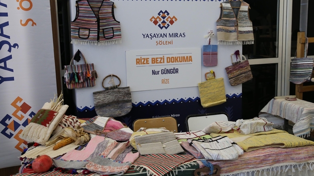 Rize'de "Yaşayan Miras Şöleni" başladı