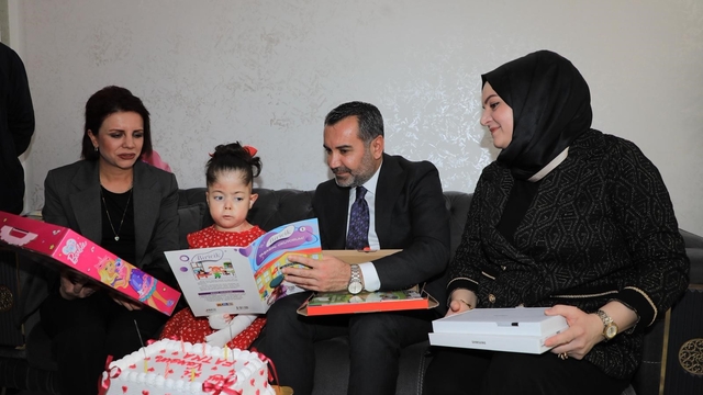 Başkan Şerifoğulları, kelebek hastası Fatma'nın çağrısını karşılıksız bırakmadı