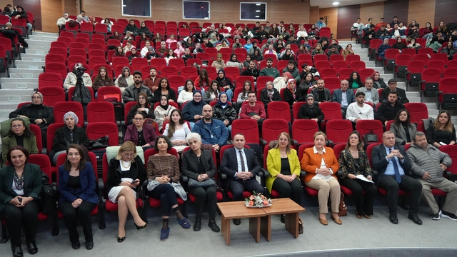 Kastamonu Üniversitesi'nde "Sağlık Turizmi ve Kapsayıcı Sağlık Yaklaşımları" masaya yatırıldı
