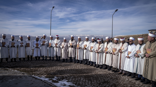 Erzurum'un 500 yıllık geleneği "1001 Hatim" başladı
