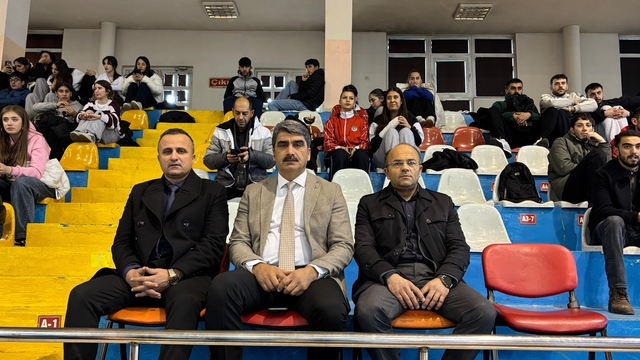 Aşkale voleybolda il ikincisi oldu