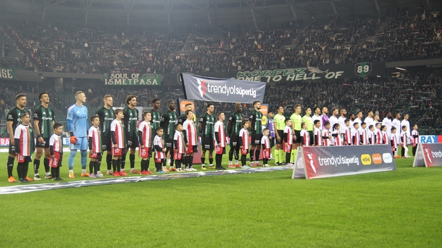 Trendyol Süper Lig: Kocaelispor: 0 - Antalyaspor: 0 (Maç devam ediyor)