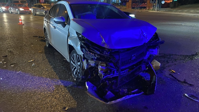 Bursa'da kavşakta feci kaza: 1 ağır yaralı