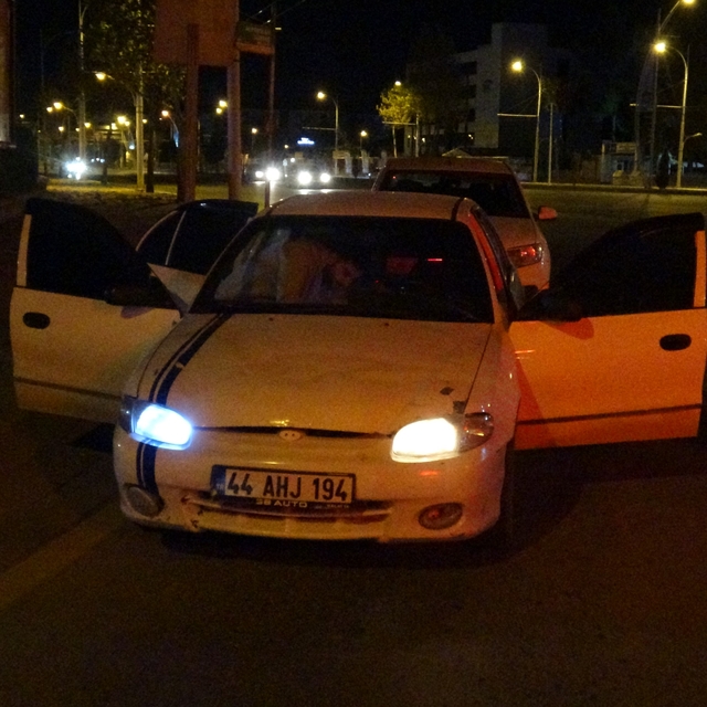 Malatya'da "dur" ihtarına uymayan sürücü gözaltına alındı