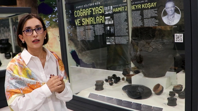 Karaz seramiklerindeki motifleri inceledi