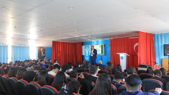 Mersin'de "Gazze'yi Anlamak" konulu konferans düzenlendi