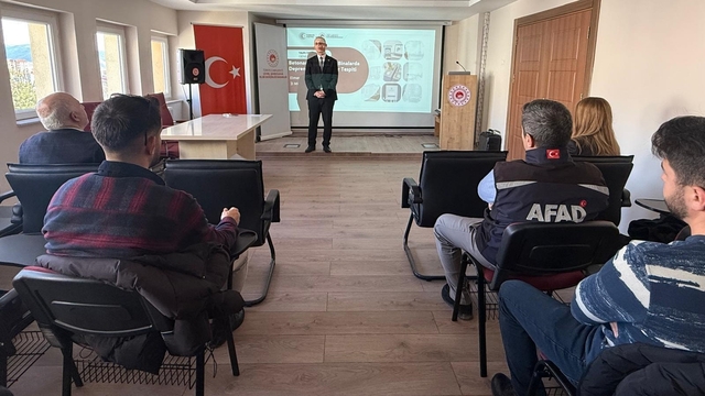 Bayburt'ta teknik personele hasar tespit eğitimi verildi