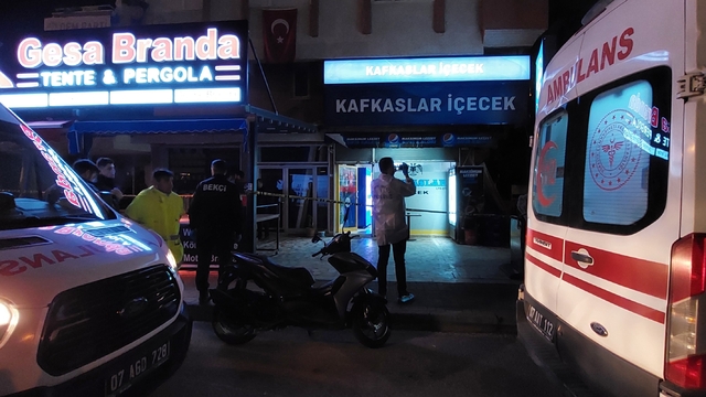 Antalya'da çıkan silahlı kavgada 2 kişi öldü