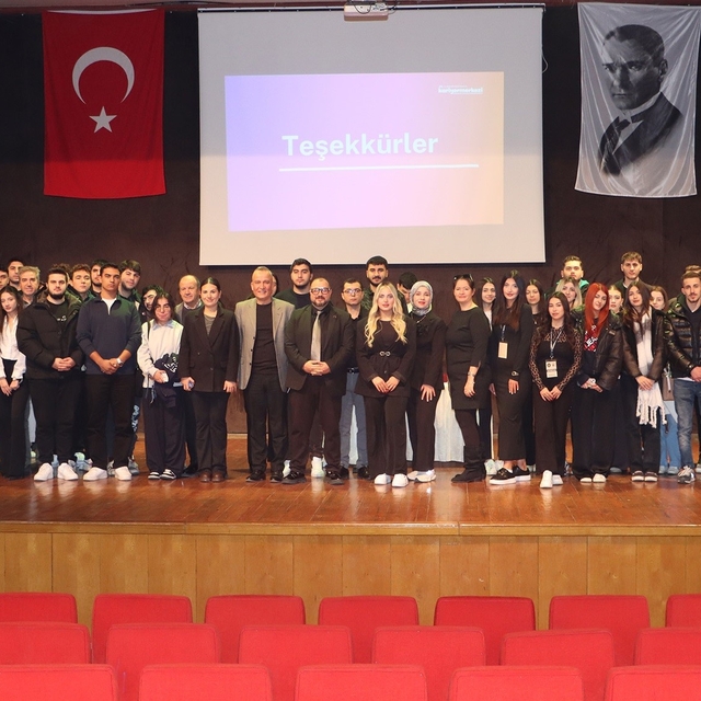 Mersin'de gençlere yönelik yeni kariyer projeleri tanıtıldı