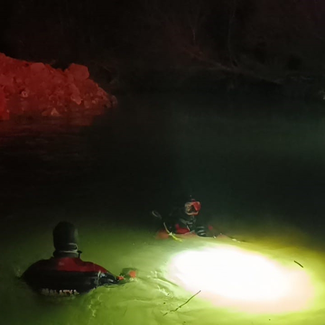 Malatya'da gölete giren genç hayatını kaybetti