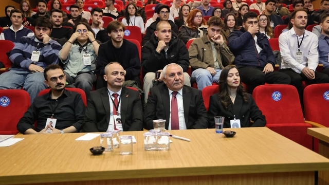 Kütahya'da genç zihinler geleceğe ışık tuttu