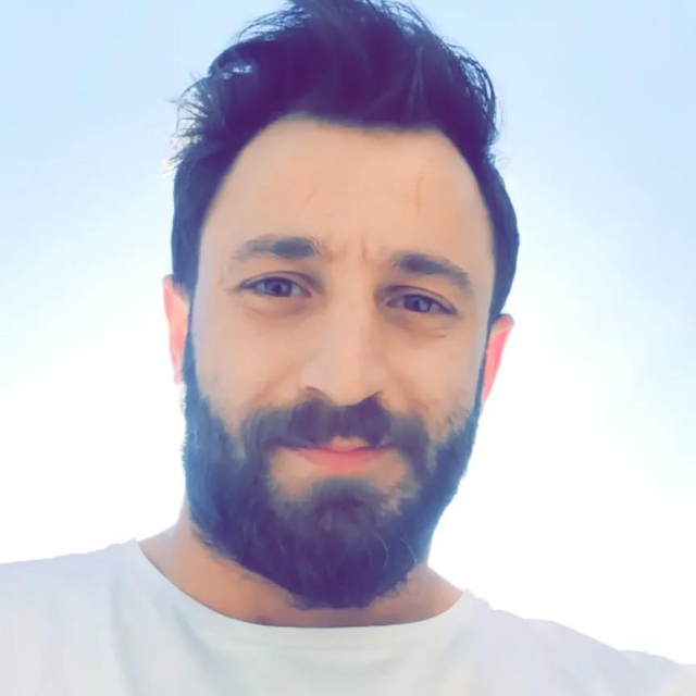 Evinde bıçakla ağır yaralandı; 4 gözaltı