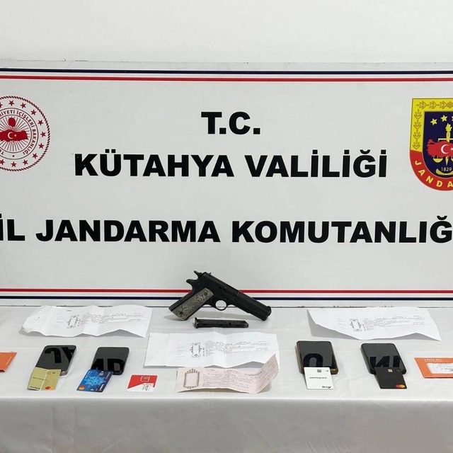 Jandarmadan siber dolandırıcılık operasyonu, 2 tutuklama
