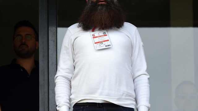 Karşıyaka'da eski yöneticiye vergi şoku